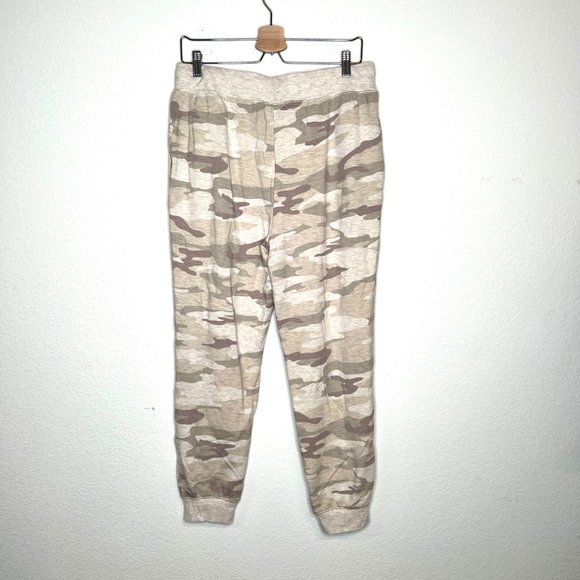 THREAD & SUPPLY Women's Camo Joggers New - Picture 4 of 5